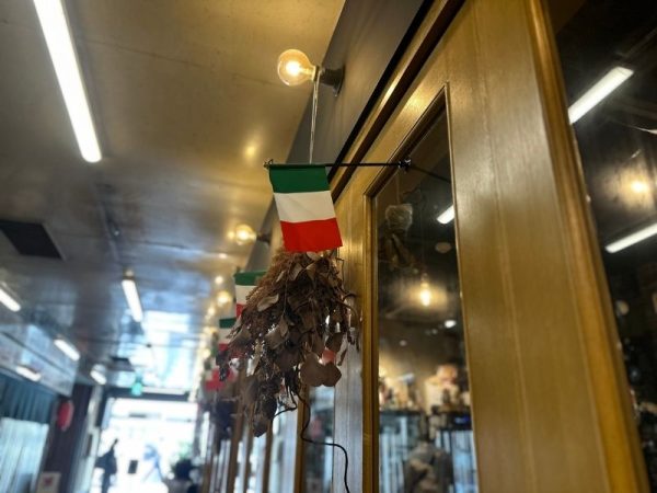 店内の雰囲気｜メニュー｜アンティカ ピッツェリア ラジネッロ｜京都・宇治_01